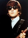 John Lennon. | John lennon sunglasses, John lennon, The beatles