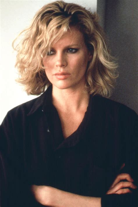 Thelist 80s Beauty Icons Hair Styles Kim Basinger Hairstyle