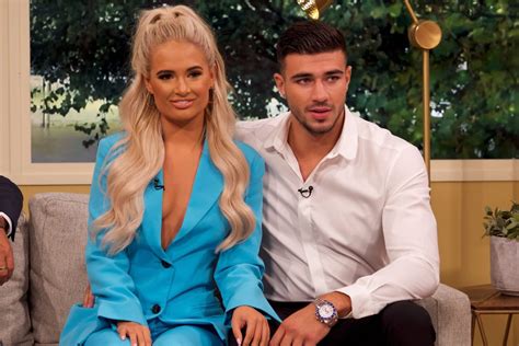 this morning fans brand love island s molly mae and tommy s romance fake as couple sit on