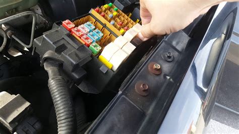 Checked Air Conditioner Compressor Relay On Ford Ranger Edge L With Relay Buddy
