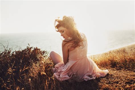 Fondos De Pantalla Luz De Sol Mujeres Al Aire Libre Mujer Modelo Sentado Fotografía