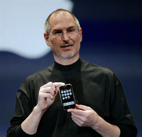 On This Day In History Jan 9 2007 Steve Jobs Introduces Apple