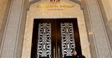 During the hearing, barristers representing the parties present their arguments orally to the court. Pakatan reps file appeal following High Court's refusal to ...