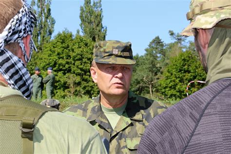 Armádní Generál Josef Bečvář Navštívil Cvičení Ample Strike Armáda Čr