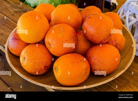 Bowl Of Bright Coloured Oranges Hi Res Stock Photography And Images Alamy