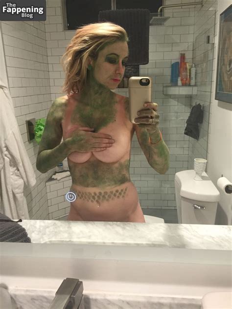 Iliza Shlesinger Nude Sexy Leaked The Fappening Photos Onlyfans