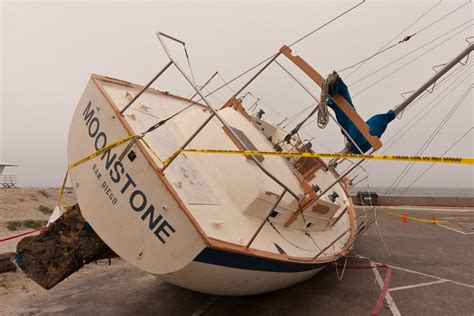 She Be Landlocked Sailboat Runs Aground At Silver Strand Flickr