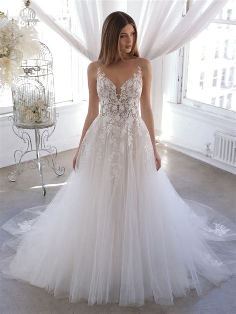 Introducing The 2022 Enzoani Collections Bridal Times
