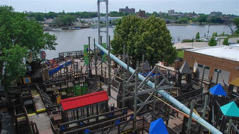 Rockfords Discovery Center Museum Is A Fun Childrens Museum