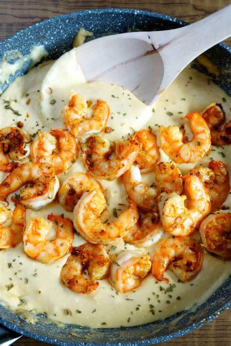 Stir in cream cheese and parmesan and whisk until the cream cheese is fully. 30 Minute Cheesy Garlic Shrimp Alfredo - Eazy Peazy Mealz