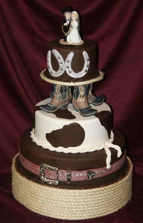 We share photos and ideas perfect for rustic, funny, modern, vintage, and nerdy cake toppers. Ideas of the Western-Themed Wedding Cakes | WeddingElation