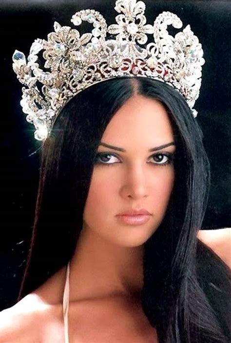 Former Miss Venezuela Mónica Spear Shot Dead