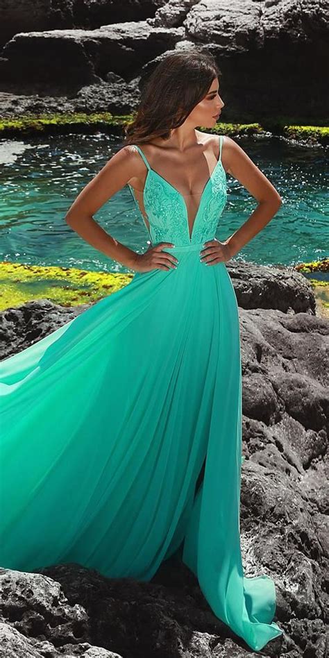 18 green wedding dresses for non traditional bride wedding dresses guide