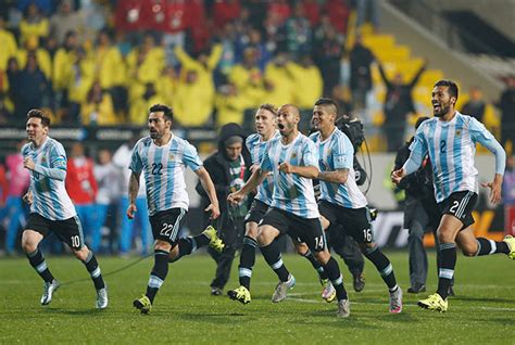 Copa America Argentina Reach Semi Finals After Shootout Win Rediff
