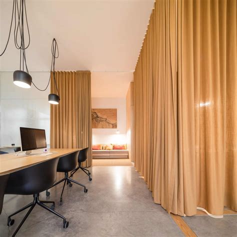 10 Benefits Of Using Office Curtains Myitside