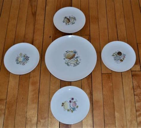 Hutschenreuther Bavaria Germany Fruits 5pc Set 4 8d Salad Plate And 11 5