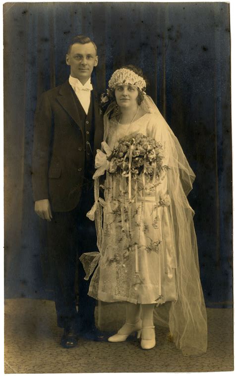 9 Old Wedding Photos Charming The Graphics Fairy