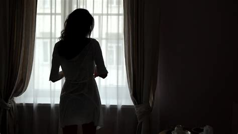 Girl Near Window In Slow Mo Video De Stock Totalmente Libre De Regalías 22138972 Shutterstock