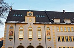 Premium Photo | City hall in garmisch partenkirchen old town, germany.
