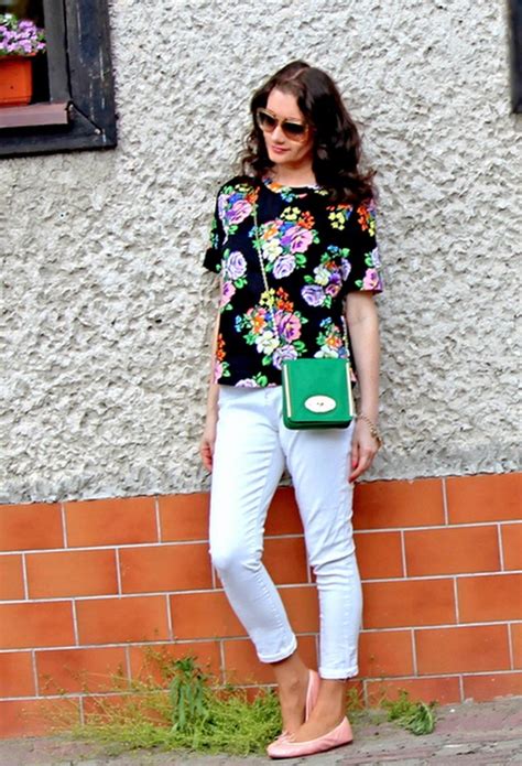 Trendy Ways To Wear Your White Jeans For Different