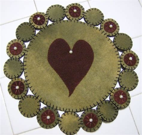 Pin By Peggy Frontz On Valentine Felted Wool Ideas Penny Rug
