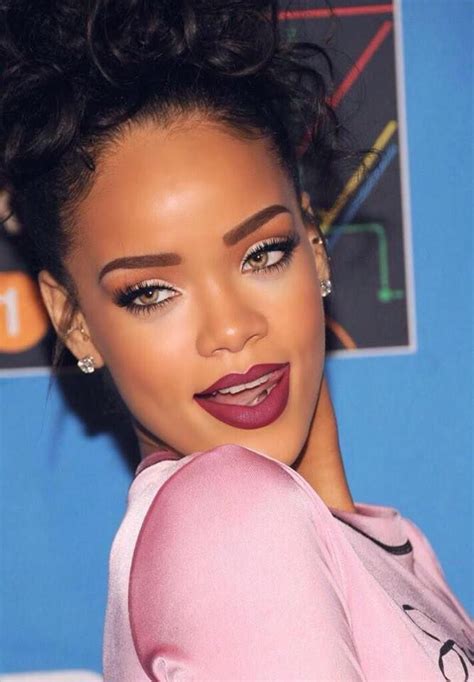Rihanna Make Up Glamour Rihanna Makeup Sheer Pink Dress Rihanna