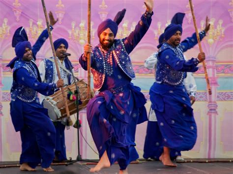 Mengapa nama d menjadi salah satu cerita penting dalam kisah one piece ? Dari Musik dan Tarian hingga Festival, Kenali Budaya ...