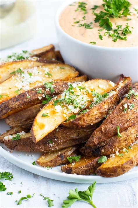 What's the best temperature for baked potatoes? Crispy Baked Potato Wedges Recipe - Evolving Table