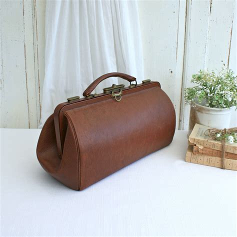 French Brown Leather Doctors Or Gladstone Bag French Vintage Purse Or