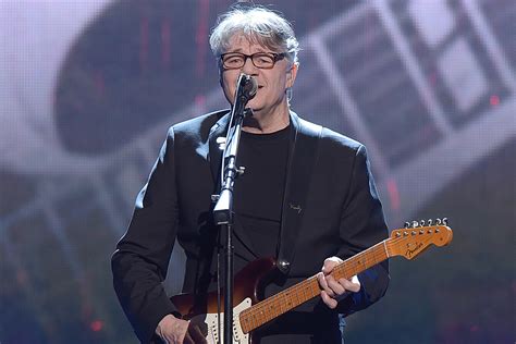 Steve Miller Wants To Investigate The Rock And Roll Hall Of Fame