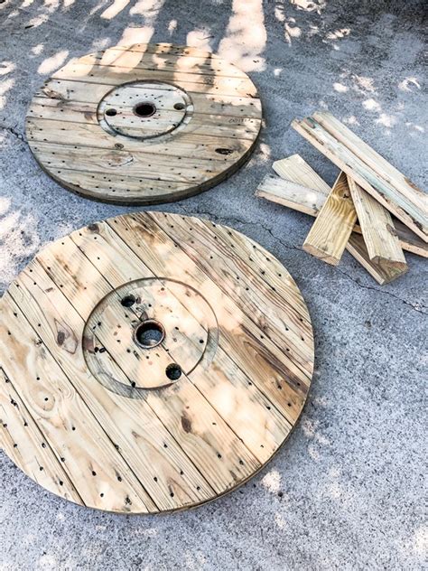 2 Diy Ways To Upcycle A Large Wood Wire Spool