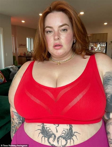 Plus Size Model Tess Holliday Reveals She Is Anorexic Daily Mail Online
