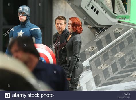 Chris Evans On The Set Of The Avengers Fotografías E Imágenes De Alta