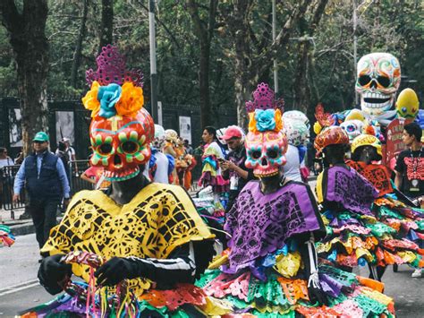 La convivencia con la muerte es parte del imaginario colectivo mexicano. Desfile de Día de Muertos 2018 en CDMX: con calaveras ...