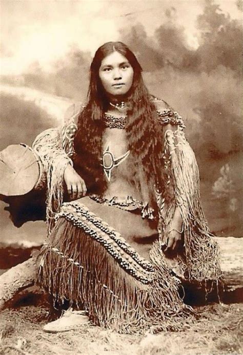 Pin By Anne Spooner On North Americans Native American Women Native