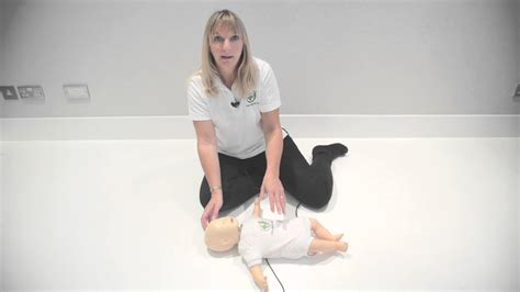 Baby Cpr How To Help Youtube