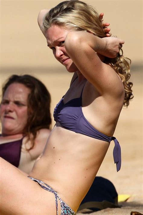 Julia Stiles Exposing Her Sexy Body And Hot Ass In Bikini On Beach Porn