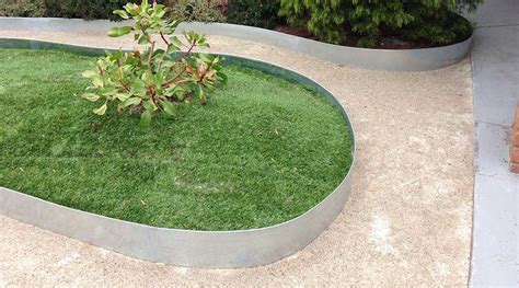 To provide a fascinating contrast against the lush and green lawn, the garden can be filled with a variety of flowers. ZAM® Steel Edging Lengths | Parklea Sand and Soil