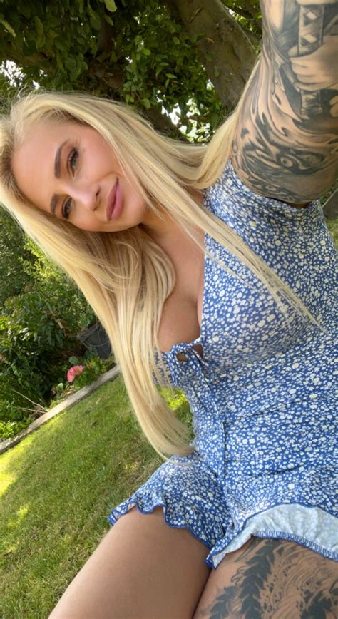 Blonde Bomber 🥊💁🏼‍♀️ On Twitter Nice Day In The Garden 7oniqzgmlb Twitter