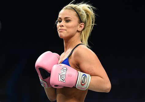 A Ufc Fighter Posted 7 Nude Instagrams In A Row Following Mma Stars Like Ronda Rousey And Conor