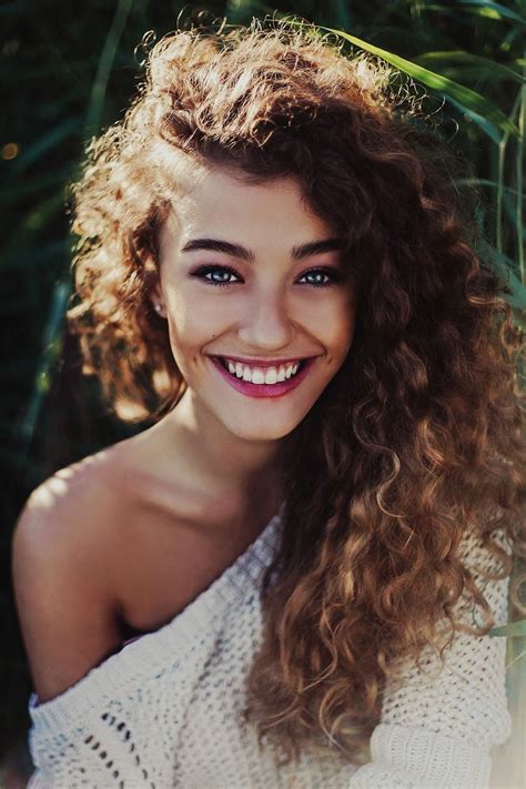 curly hair 101 how to get the best curls in hot weather curly girl hairstyles curly hair