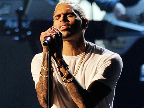 Chris Brown Tapped As Grammy Performer Cbs News
