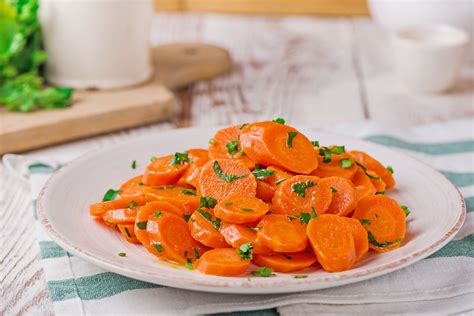 Simple Steamed Carrots With Butter Recipe