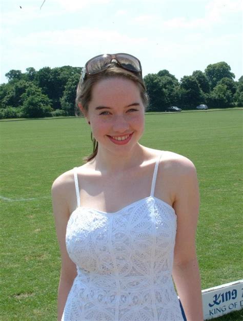 Picture Of Anna Popplewell Anna Popplewell Pictures Of Anna