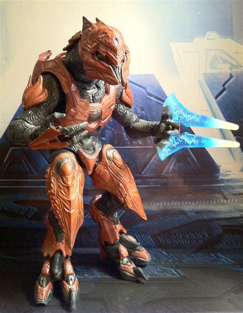 Halo 4 Elite Zealot Action Figure Mcfarlane Toys Series 1 Review Halo