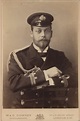 Príncipe Jorge de Gales en uniforme naval