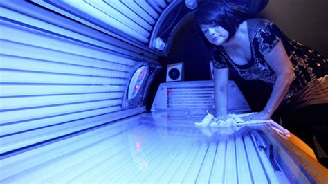 Ontarios Tanning Bed Rules Largely Ineffective University Of Guelph