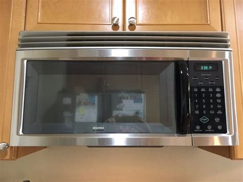 You are looking at a 1.6 cubic foot kenmore over the range microwave in stainless steel with a power output of 1000 watts. Kenmore Microwave 30" stainless steel 1000 watts above-the ...