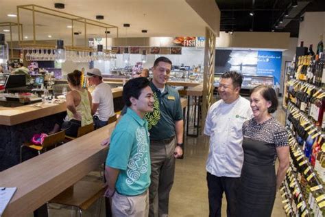 Foodland Venture Thrives At Ala Moana Honolulu Star Advertiser