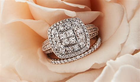 Shop from the jewelry store at jcpenney. How Much Should You Pay for an Engagement Ring? | JCPenney
